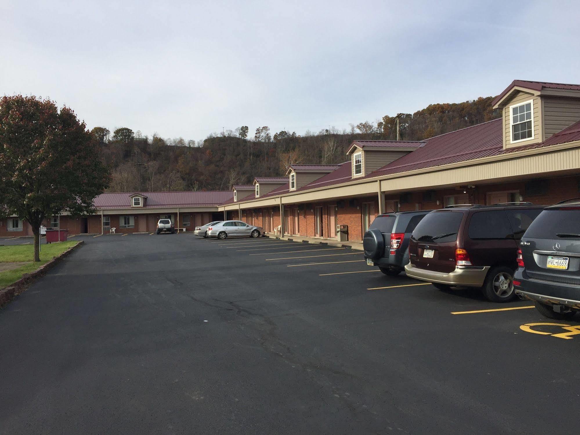 Valley Motel Pittsburgh Harmarville Екстер'єр фото